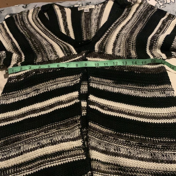 Coldwater Creek M black and white striped knitted cardigan with button closure - Picture 6 of 7